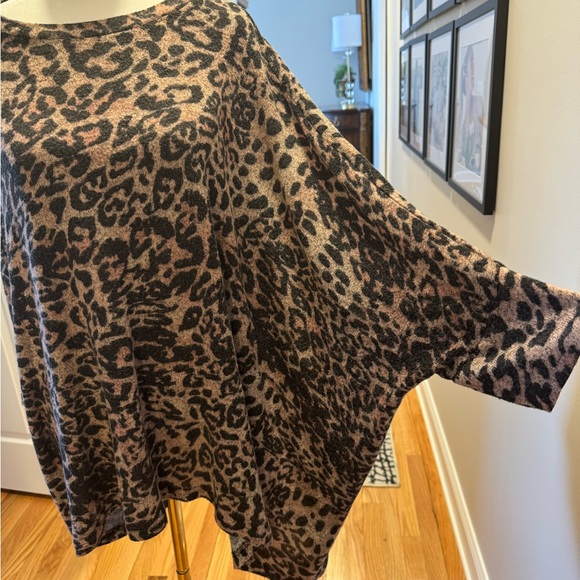 Rain Leopard Sweater Poncho - Picture 3 of 8